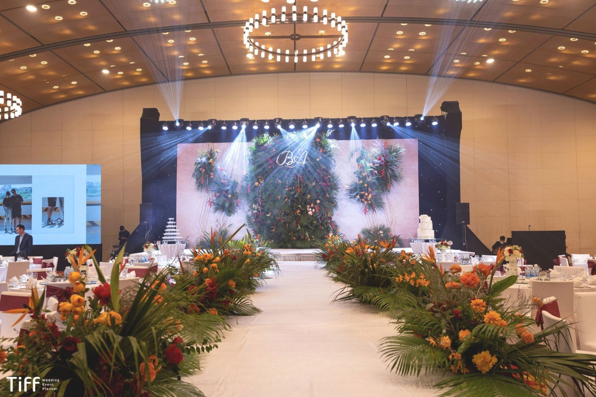 Đường Bá & Mai Anh at Trung Tâm Hội Nghị Quốc Gia – National Convention Center